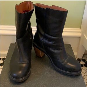 Camper leather boots